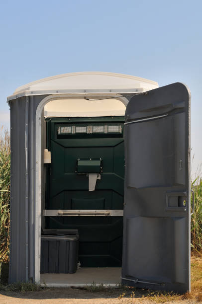 Best Construction site porta potty rental  in Machesney Park, IL